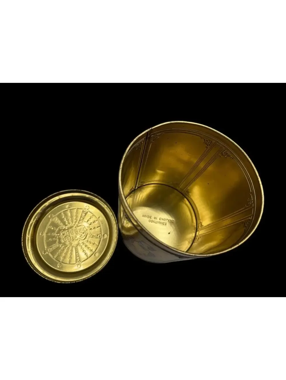 Retro Golden Nugget Casino Souvenir Tin: Gilded Cage Tropical Birds
